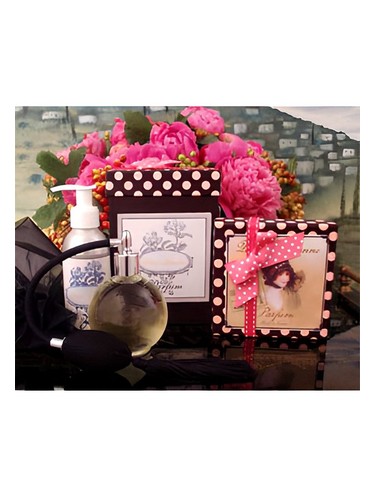 Desir Absolu by La Bouquetiere