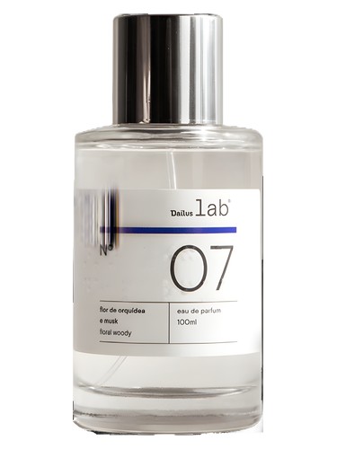 Nº 07 by Dailus Lab