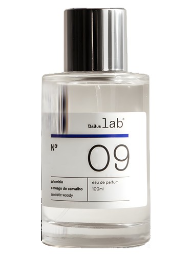 Nº 09 by Dailus Lab