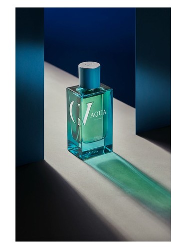 AQUA by Givago