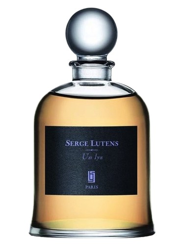 Un Lys by Serge Lutens