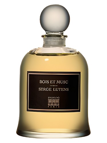 Bois et Musc by Serge Lutens