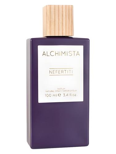 Nefertiti by Alchimista