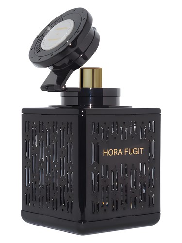 Hora Fugit by Atelier Flou
