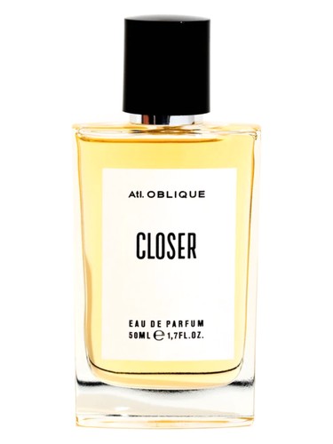 Closer by Atelier Oblique