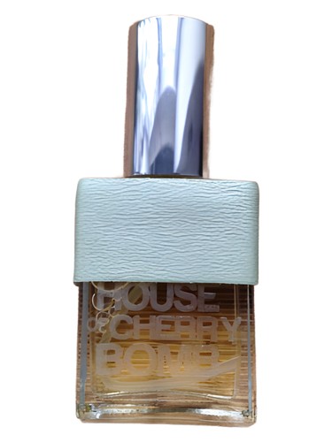 Violet Green Tea Honeysuckle by House of Cherry Bomb