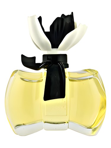 La Petite Fleur Blanche by Paris Elysees