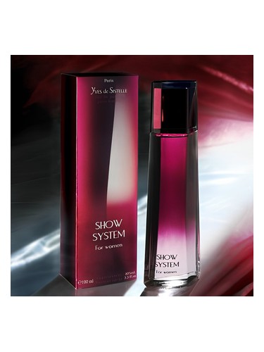 Show System Women by Yves de Sistelle
