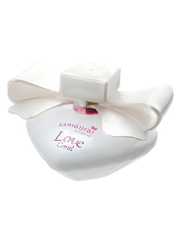 Woman Love Coral by Samouraï