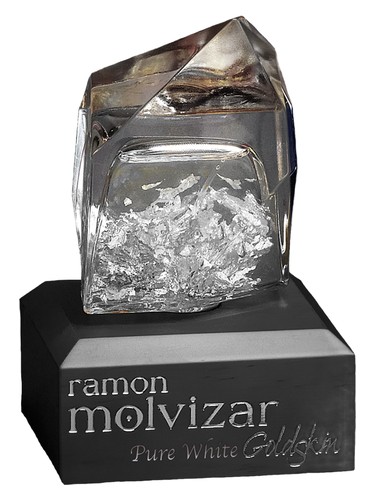 Pure White Goldskin by Ramon Molvizar