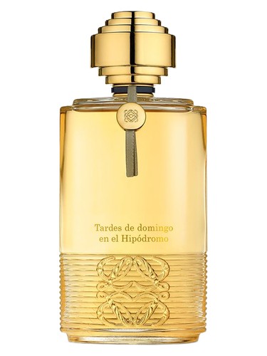 Tardes de Domingo en el Hipódromo by Loewe